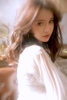小姐好白